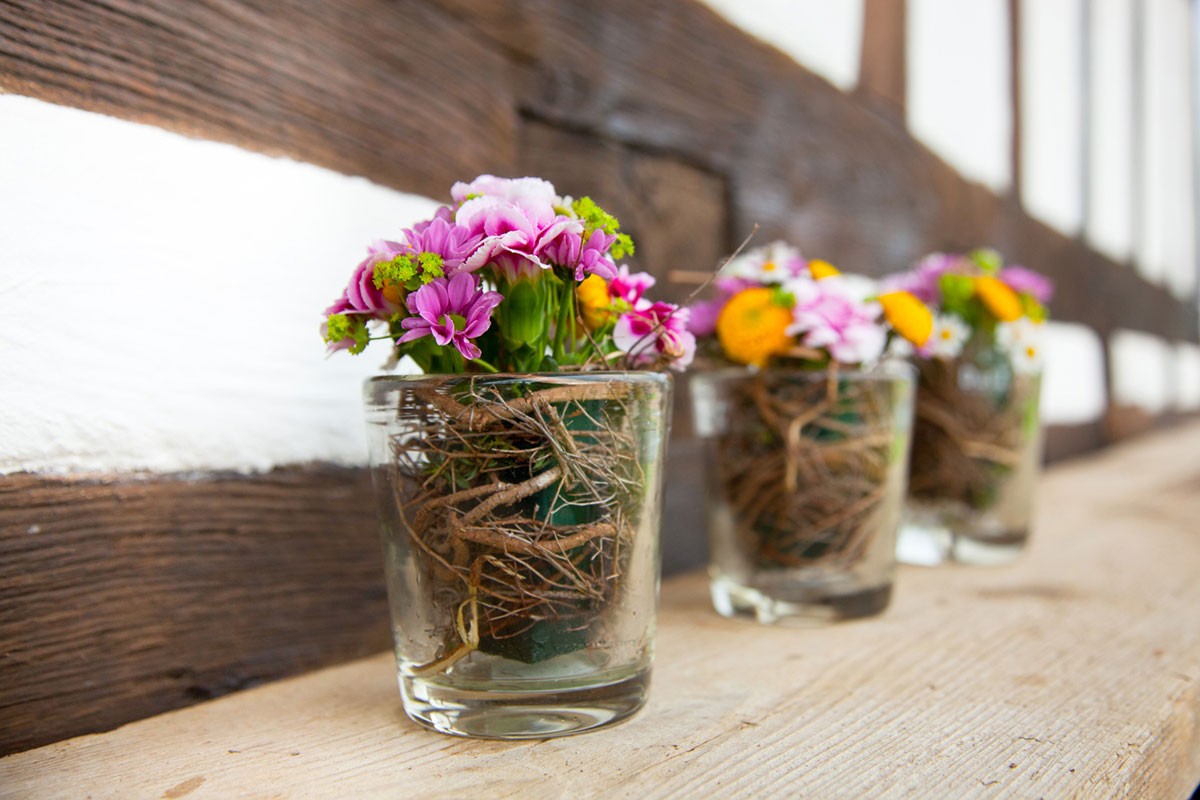 Blumenstrauß Vase Fachwerk Biancas Blumenstil Gersfeld